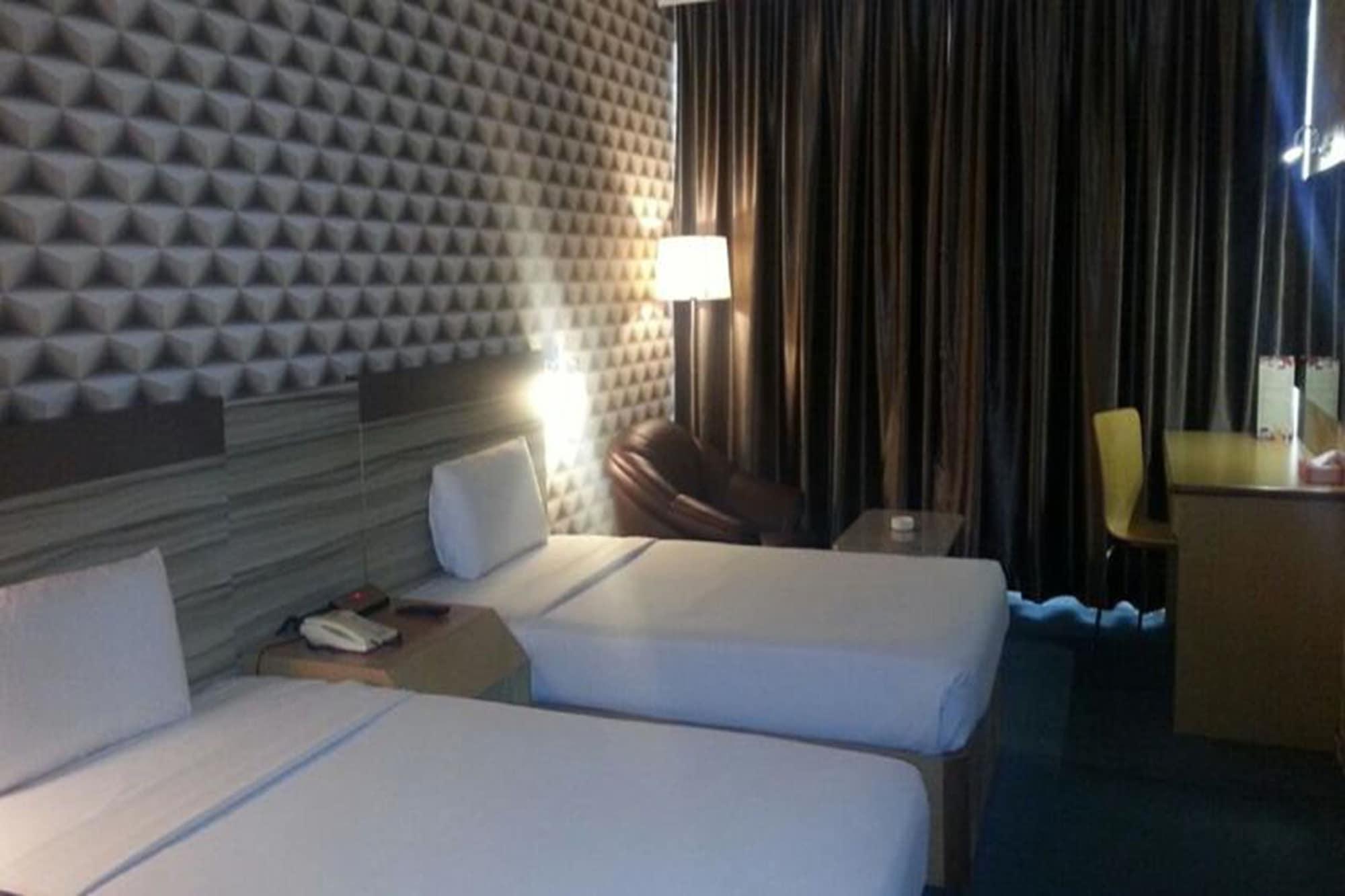 New York Hotel Johor Bahru Extérieur photo