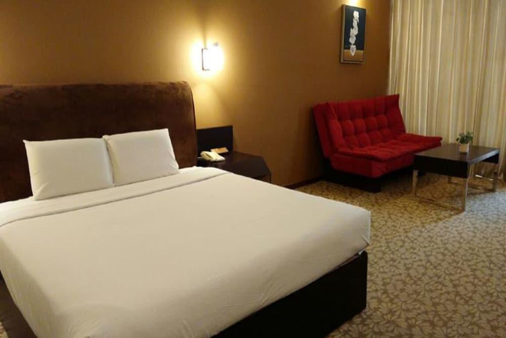 New York Hotel Johor Bahru Extérieur photo